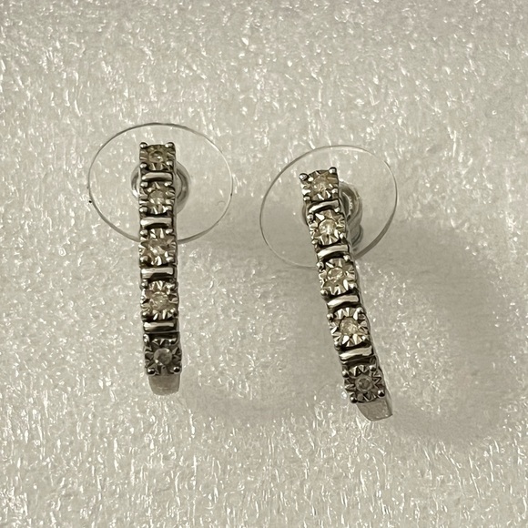 Sterling Silver 925 1/10 CTTW Diamond Hoop Earrings  New - Picture 8 of 15